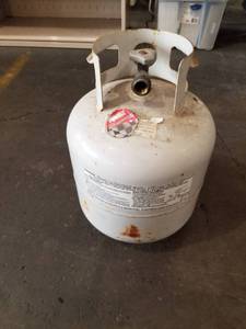 lot 7563 image: LP Gas Tank for your Grill