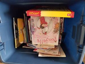 lot 7565 image: Tote of Childrens Books