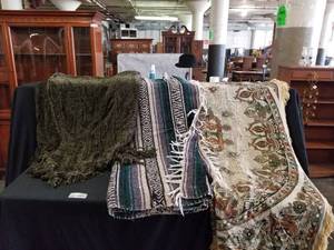 lot 7575 image: Throw Blankets Collection