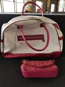 lot 7584 image: Red Purses Lot