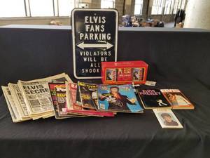 lot 7588 image: Elvis Memoribilia