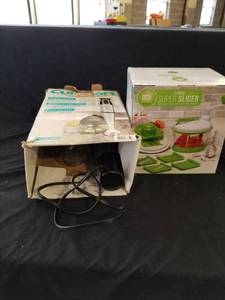 lot 7610 image: Cook Works 13pc Super Slicer in Box & Cuisinart Smart Stick