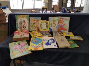 lot 7655 image: Childrens Books Lot