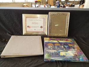 lot 7657 image: Picture Frames and Scrapbooks Lot