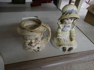 lot 4518 image: Old character mug & figurine