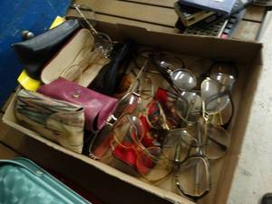 lot 4544 image: Large lot of various vintage glasses