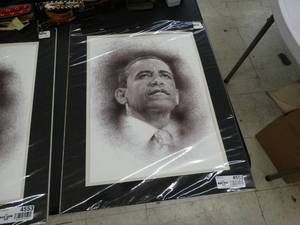 lot 4552 image: Obama Print in plastic