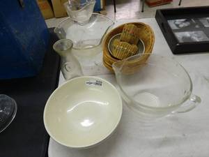 lot 4559 image: Lot of various glassware