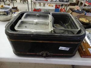 lot 4583 image: Roaster w inserts