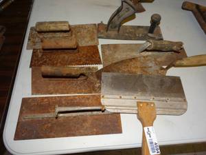 lot 4594 image: Lot of assorted trowels