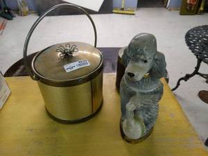lot 4626 image: Poodle Beam trophy & 2 ice buckets