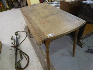 lot 4635 image: Antique wood drop leaf table