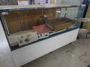 lot 4650 image: Large glass retail showcase