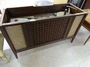 lot 4656 image: Vintage Motorola reel to reel player stereo record player