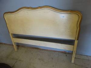 lot 4672 image: Wood french provincial headboard