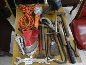 lot 4679 image: Lot of various tools