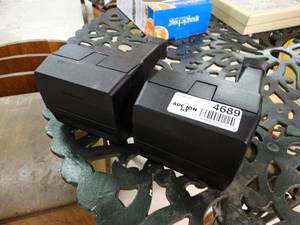 lot 4689 image: 2 Polaroid cameras
