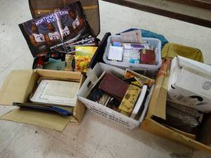 lot 4692 image: Large lot of assorted books magazines