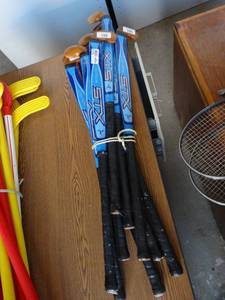 lot 4414 image: approximately 9 youth Field hockey Sticks