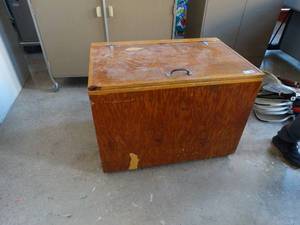 lot 4416 image: Hinged Wooden Box