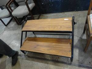 lot 4430 image: Set of Wooden Stairs