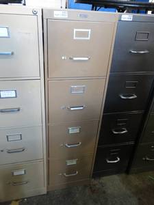 lot 4453 image: 4 drawer metal Filing cabinet