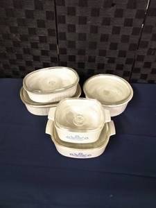 lot 4402 image: Correll Dishes with Lids