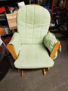 lot 2503 image: Glider Rocker