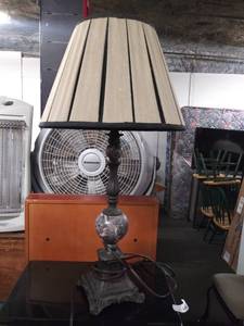 lot 2510 image: Ornate Table Lamp