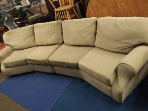 lot 2516 image: 2 Piece Curved Tan Sectional