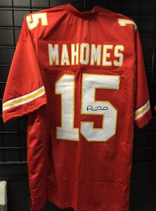 lot 1000 image: Signed Patrick Mahomes #15 Kansas City Chiefs Custom Football Jersey wJames Spence WITNESSED Authentication