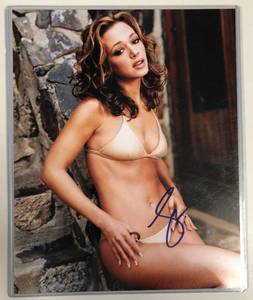 lot 1092 image: Signed 8x10 Photograph Leah Remini With Certificate of Authenticity