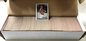 lot 1125 image: Complete 1991 Topps Baseball 792 Trading Card Set - Chipper Jones Rookie