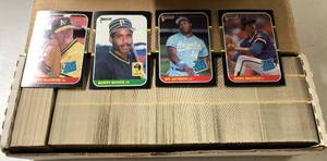 lot 1129 image: Complete Mint 1987 Donruss 660 Baseball Card Set - Rookies of Barry Bonds, Bo Jackson, Greg Maddux, Barry Larkin, Mark McGwire