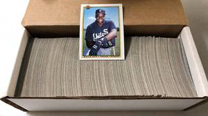 lot 1133 image: Complete 1990 Bowman Baseball Card Set - Frank Thomas Rookie - Complete Set