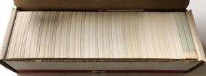 lot 1139 image: Complete 1990 Fleer Trading Card Set in Box - 660 Total Baseball Cards
