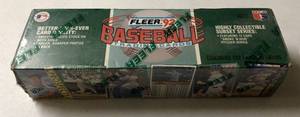 lot 1140 image: Complete Factory Sealed 1992 Fleer Trading Card Set - with Bonus Smoke N Heat Set