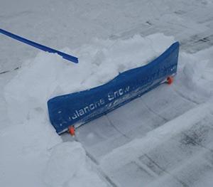 lot 11 image: Avalanche Snow Rake Deluxe 20