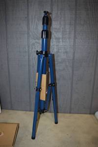 lot 67 image: Partsmaster Worklight Tripod