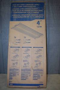 lot 69 image: Cooper High Bay Open Luminaire 4 6 Lamp T5
