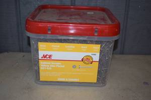 lot 195 image: 25 Pounds Cabinet Screws 6x1-58