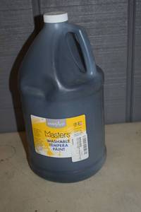 lot 343 image: Gallon Handy Art Masters Washable Tempera Paint Black