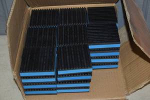 lot 389 image: 32 Bramec Eva Pads Anti Vibration Pads 3 x 3 x 78