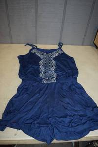 lot 468 image: 4 Ezbelle Ladies Rompers