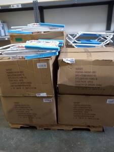 lot 6 image: Retail Ready Pallet - Sun Squad Beach Chairs Pallet