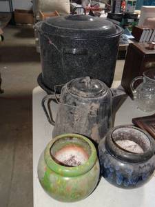 lot 5862 image: Enamelware Pot, Coffee Pot, 2 Planters