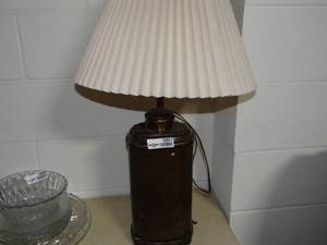 lot 5867 image: Table Lamp