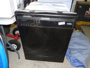 lot 5933 image: Whirpool Dish Washer