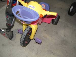 lot 5943 image: Dora The Explorer Trike