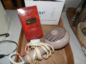 lot 5986 image: Beauty LotBody Wash, Dryer, Perfume